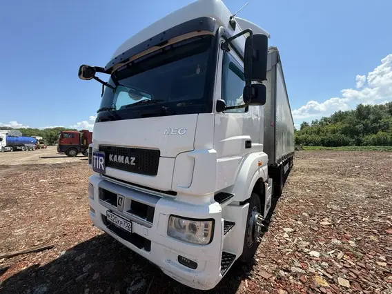 Седельный тягач Камаз 5490 2018 года б/у фото 2