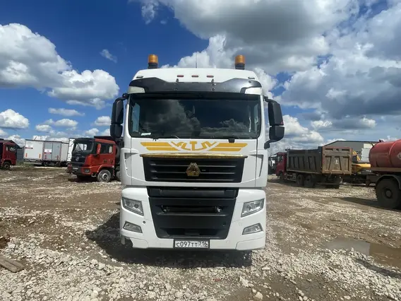 Седельный тягач SITRAK c7h 2023 года б/у фото 2