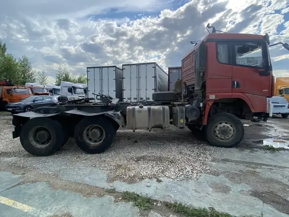 Седельный тягач Shacman SX42586V385 2023 года б/у фото 9