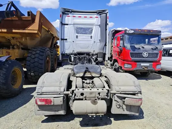 Седельный тягач Mercedes-Benz Actros 2023 года б/у фото 4