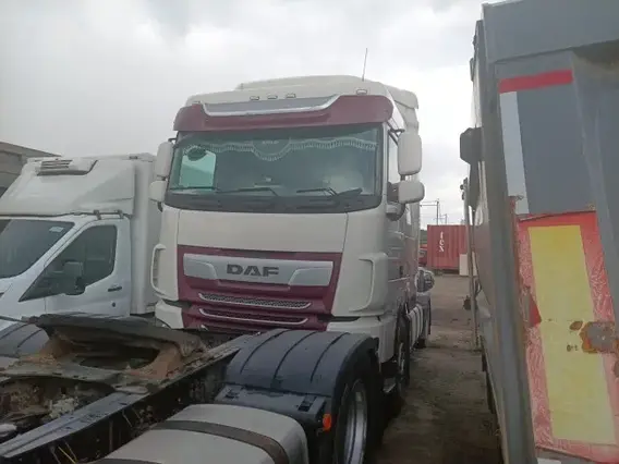 Седельный тягач DAF XF 2020 года б/у