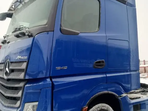 Седельный тягач Mercedes-Benz Actros 2021 года б/у