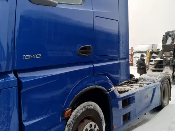 Седельный тягач Mercedes-Benz Actros 2021 года б/у фото 4