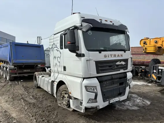 Седельный тягач SITRAK c7h 2023 года б/у фото 3
