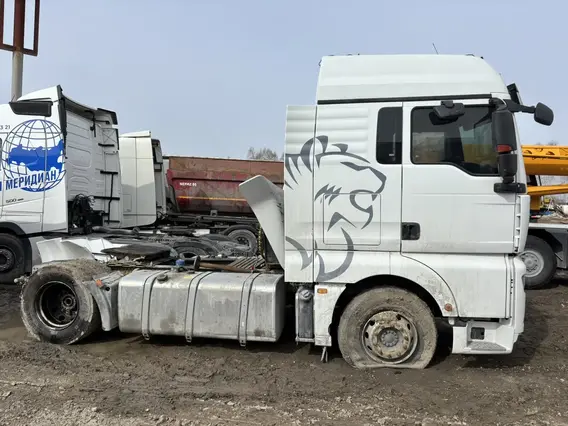 Седельный тягач SITRAK c7h 2023 года б/у фото 4