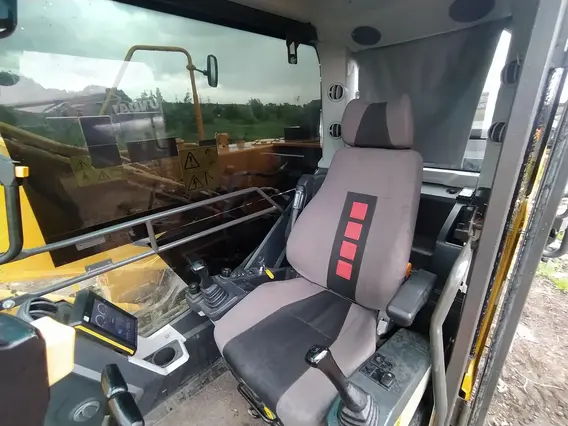 Экскаватор LGCE E6210HNLC 2023 года б/у фото 11