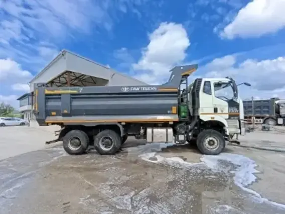 Самосвал FAW J6 2023 года б/у фото 5