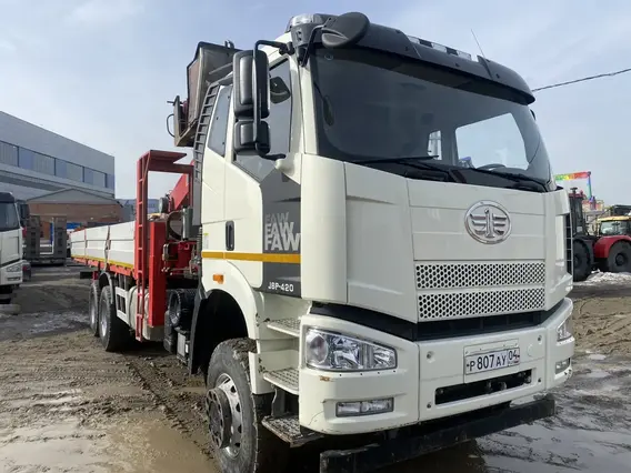 Бортовой грузовик FAW J6 2023 года б/у фото 2