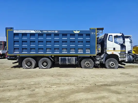Самосвал FAW J6 2023 года б/у фото 3