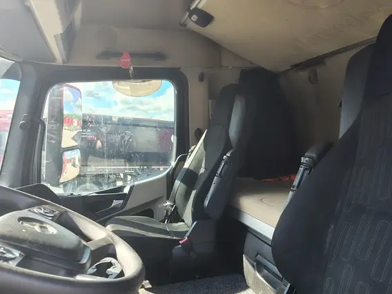 Седельный тягач Mercedes-Benz Actros 2021 года б/у фото 9