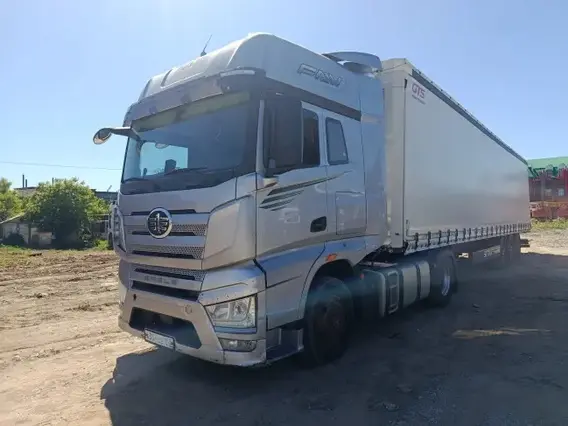Седельный FAW J7 2023 года б/у