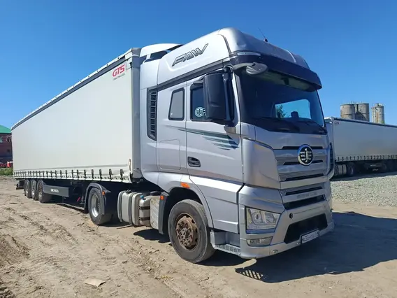 Седельный FAW J7 2023 года б/у фото 4