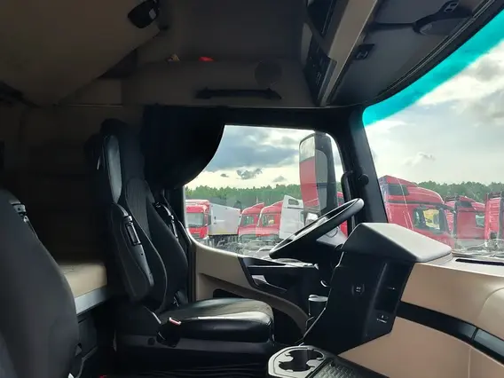 Седельный MERCEDES-BENZ Actros 2021 года б/у фото 12