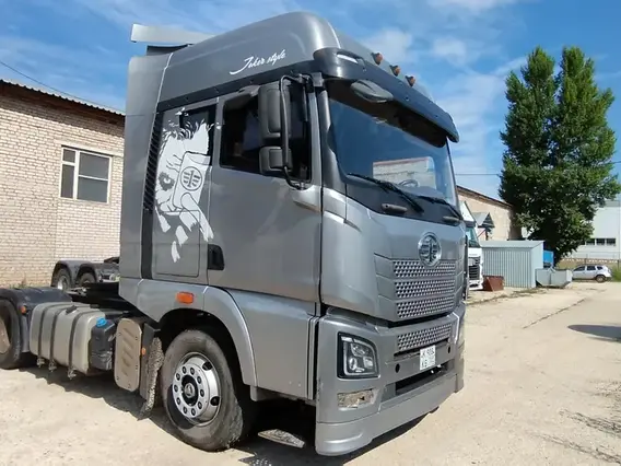 Седельный FAW JH6 2023 года б/у фото 4