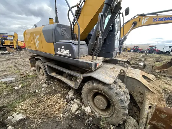 Экскаватор XCMG XE210WD 2021 года б/у фото 12