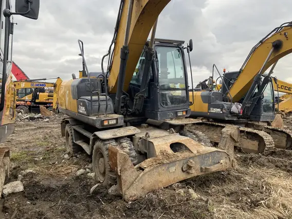 Экскаватор XCMG XE210WD 2021 года б/у фото 8