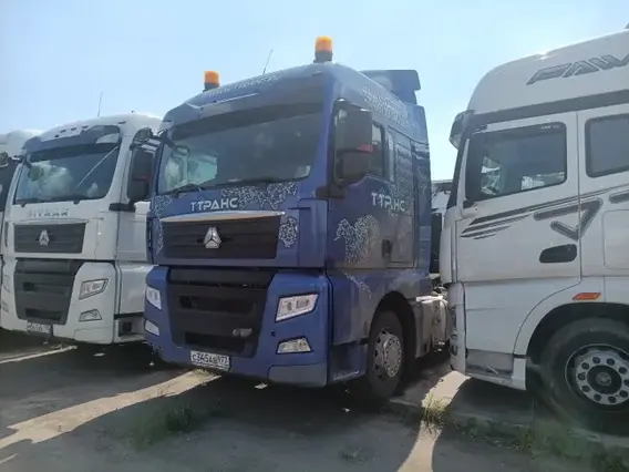 Седельный SITRAK C7H 2022 года б/у