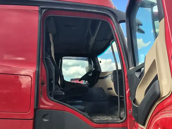 Седельный тягач Mercedes-Benz Actros 2021 года б/у фото 10