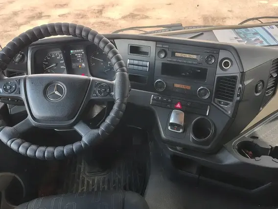 Седельный тягач Mercedes-Benz Actros 2021 года б/у фото 11