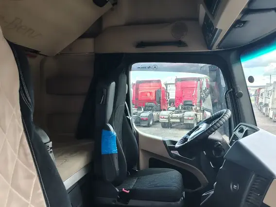 Седельный тягач Mercedes-Benz Actros 2021 года б/у фото 13