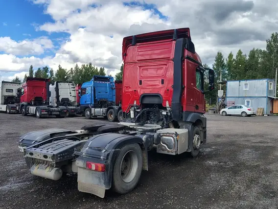 Седельный тягач Mercedes-Benz Actros 2021 года б/у фото 5