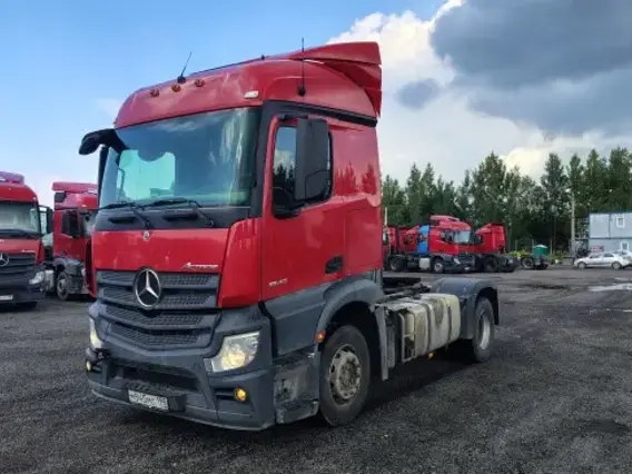 Седельный тягач Mercedes-Benz Actros 2022 года б/у