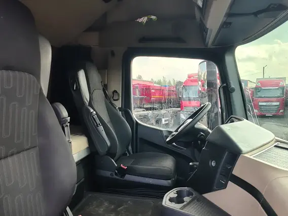 Седельный тягач Mercedes-Benz Actros 2022 года б/у фото 11