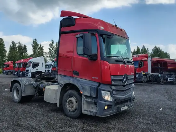 Седельный тягач Mercedes-Benz Actros 2022 года б/у фото 3