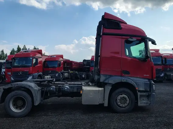 Седельный тягач Mercedes-Benz Actros 2022 года б/у фото 4