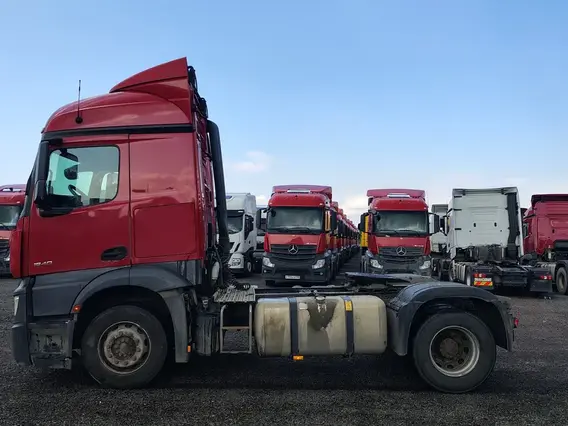 Седельный тягач Mercedes-Benz Actros 2022 года б/у фото 8