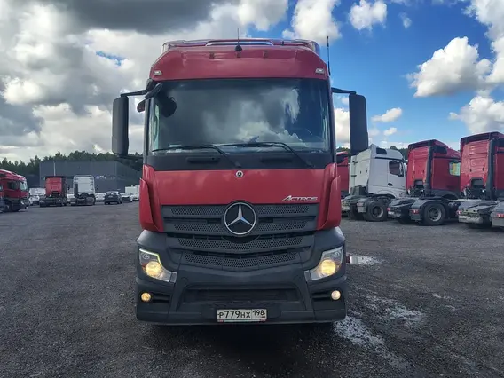 Седельный тягач Mercedes-Benz Actros 2021 года б/у фото 2