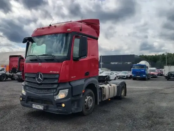 Седельный тягач Mercedes-Benz Actros 2021 года б/у