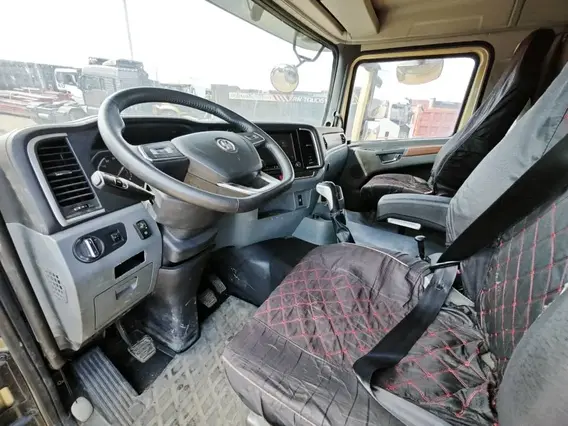 Седельный тягач SHACMAN SX42586V385 2023 года б/у фото 9