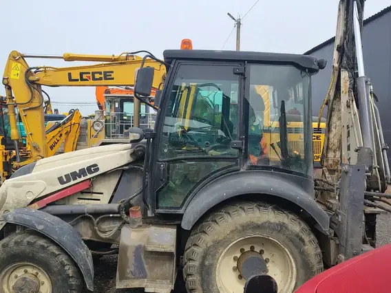 Экскаватор-погрузчик TEREX TLB 825 RM 2020 года б/у фото 5