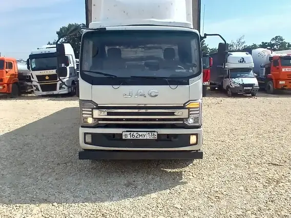 Тентованный грузовик JAC N120L 2024 года б/у фото 2