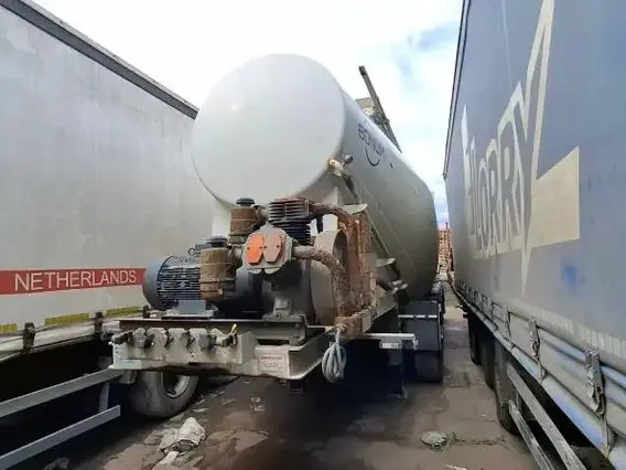 Полуприцеп-цистерна BONUM 914231 2022 года б/у фото 2