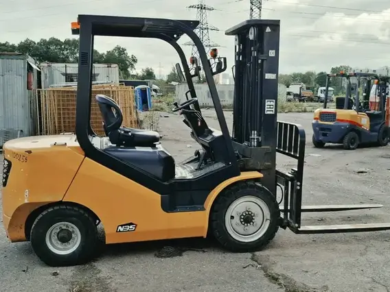 Вилочный погрузчик AURORA FORKLIFT FD35T-NGA3 2023 года б/у фото 5