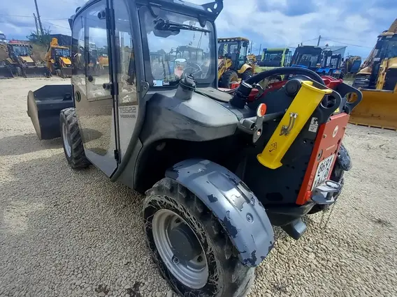 Погрузчик сельскохозяйственный WEIDEMANN T5522 2023 года б/у фото 6