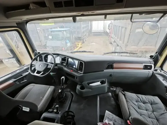 Седельный тягач-вездеход SHACMAN SX42586V385 2023 года б/у фото 10