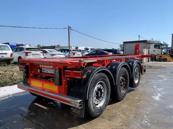 Полуприцеп-контейнеровоз GRUNWALD 9453 2023 года б/у фото 6