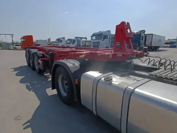 Полуприцеп-контейнеровоз GRUNWALD 9453 2023 года б/у фото 3