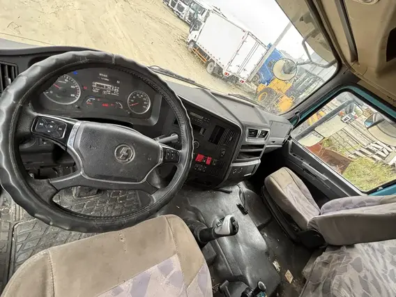 Седельный тягач SHACMAN X3000 6x4 (SX42584V324) 2023 года б/у фото 11