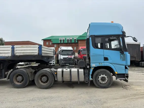 Седельный тягач SHACMAN X3000 6x4 (SX42584V324) 2023 года б/у фото 5