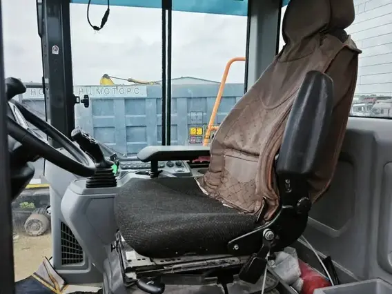 Фронтальный погрузчик DOOSAN DL420A-7M 2022 года б/у фото 11