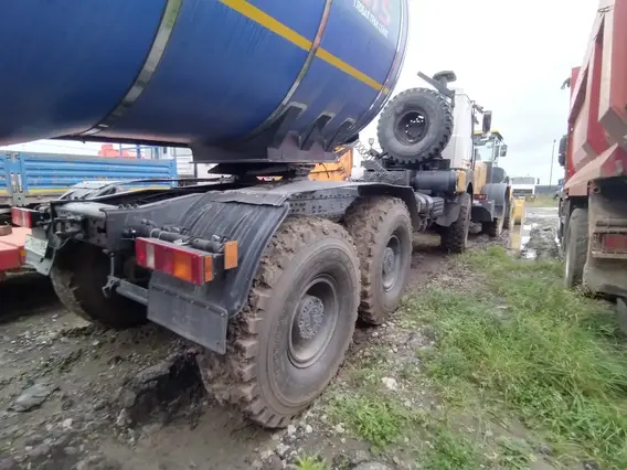 Седельный тягач-вездеход МАЗ 6425F9 2020 года б/у фото 7