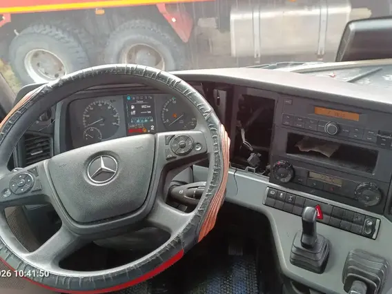 Седельный тягач Mercedes-Benz Actros C 2022 года б/у фото 7
