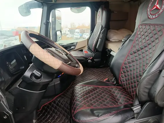 Седельный тягач Mercedes-Benz Actros 2021 года б/у фото 11