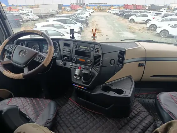 Седельный тягач Mercedes-Benz Actros 2021 года б/у фото 10