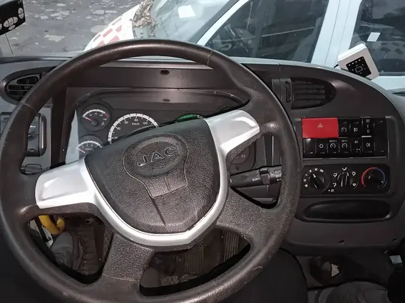 Фургон-рефрижератор JAC N200 2024 года б/у фото 8