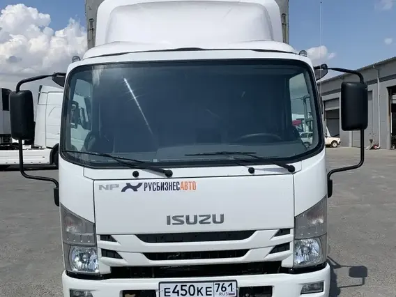 Тентованный грузовик Isuzu Elf 2020 года б/у фото 2